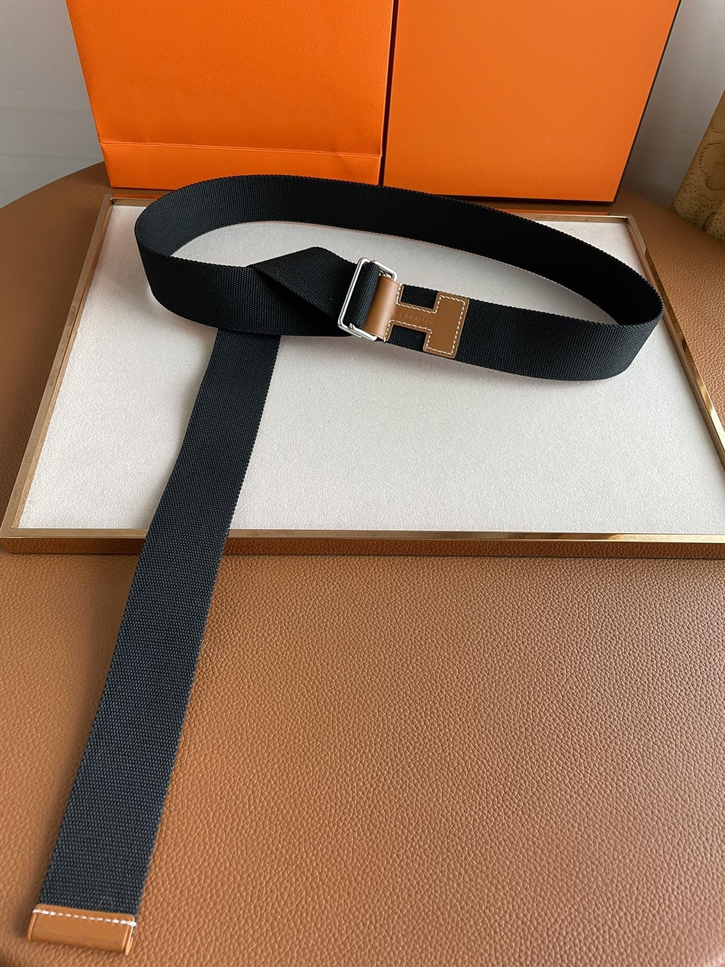4.0CM BLACK TEXTILE BROWN LEATHER H BELT