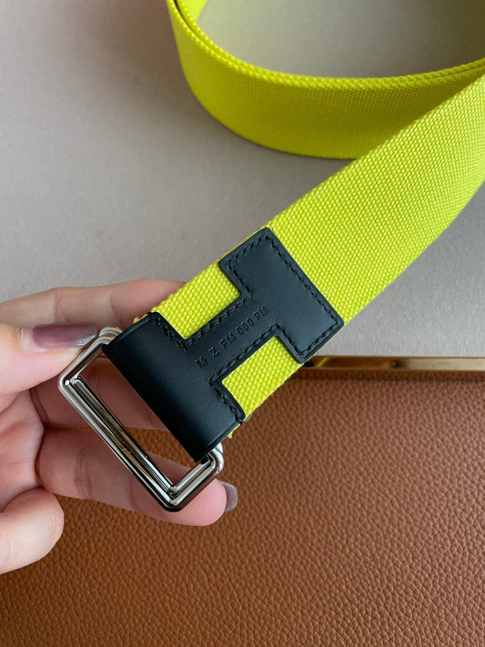 4.0CM YELLOW TEXTILE BLACK LEATHER H BELT