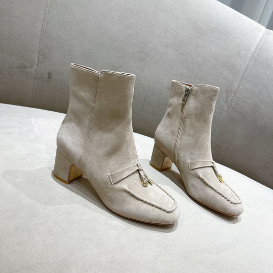 LP CHARMS ANKLE BOOTS METAL LOCK LIGHT GRAY SUEDE