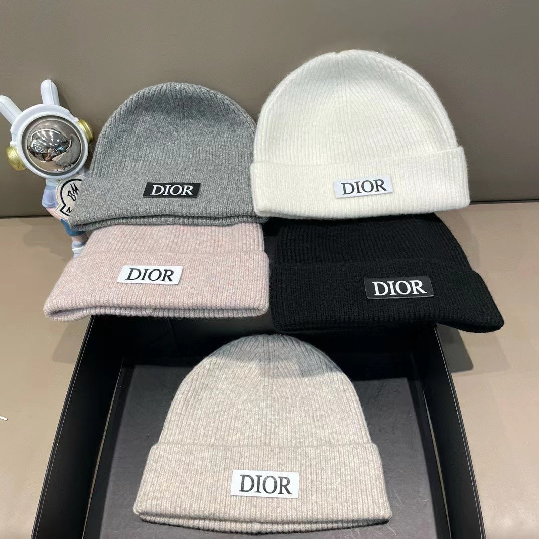 KNITTED BEANIE HAT IN IVORY BEIGE WOOL AND RABBIT FUR 439677