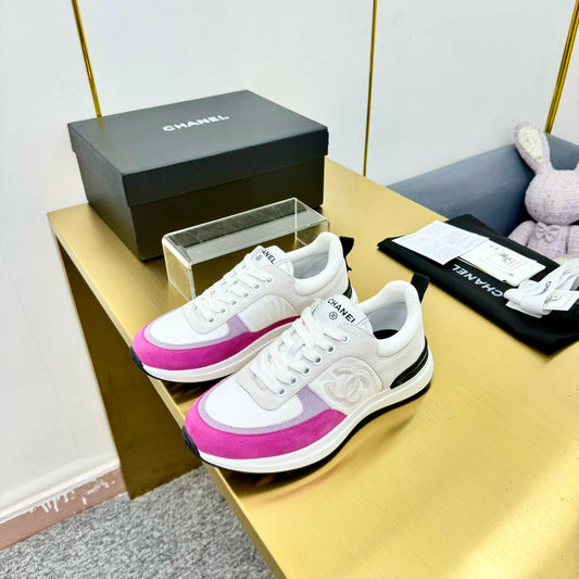 CLASSIC TRAINER IN GREY MIX BRIGHT PINK MERCERIZED VELVET