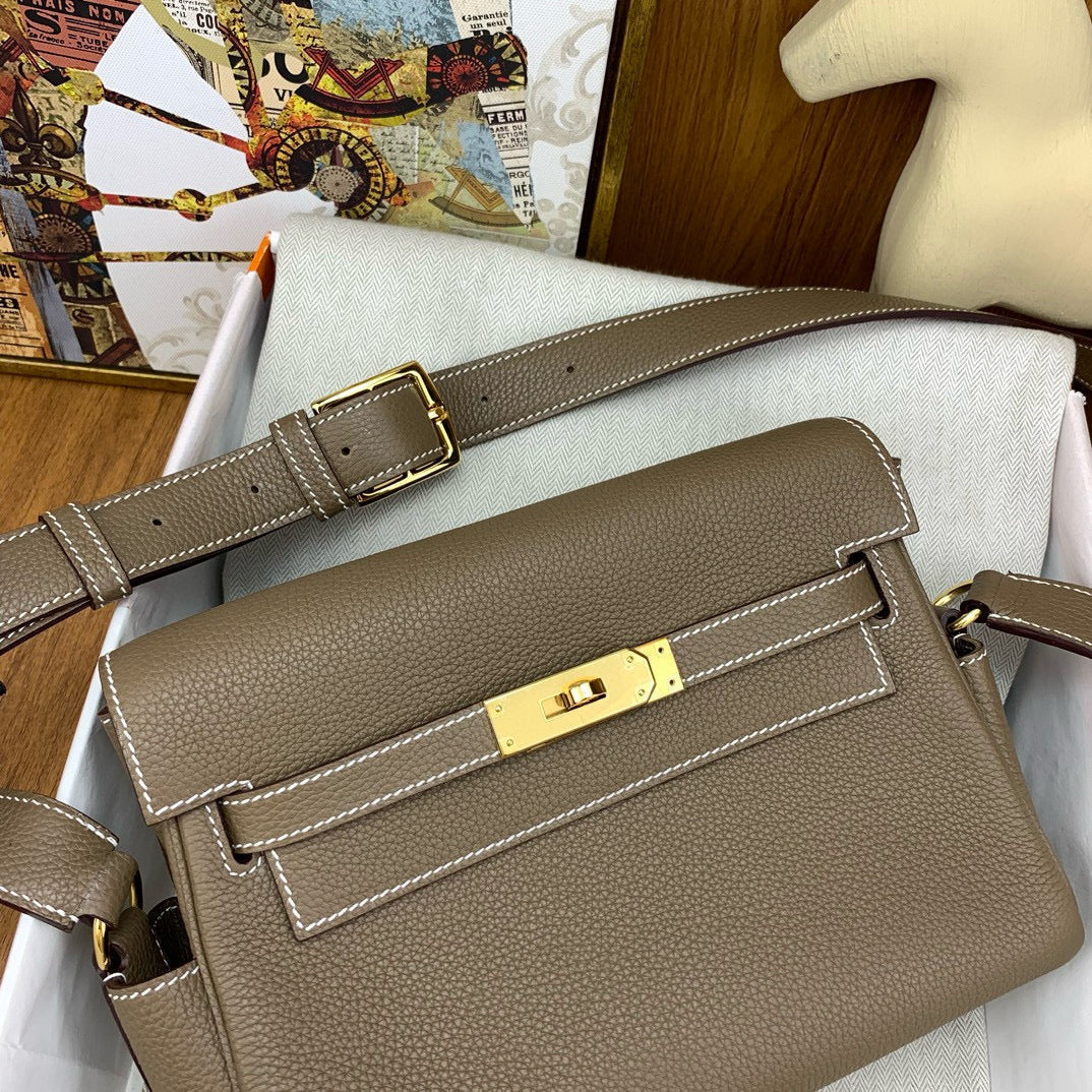 HERM KELLY MESSENGER 25