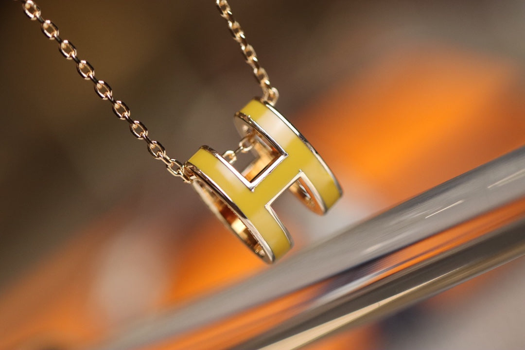NECKLACE POP H PEDANT PINK GOLD