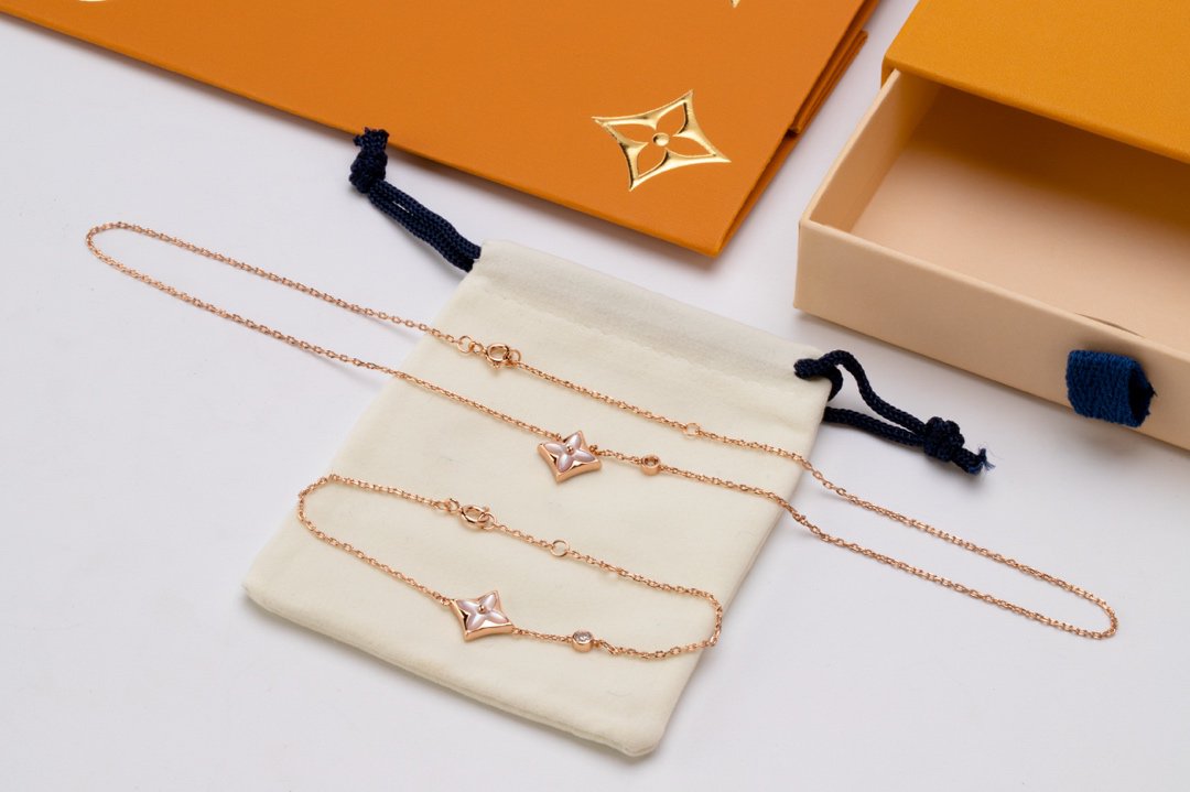 LV STAR PINK MOP 1 DIAMOND PINK GOLD NECKLACE