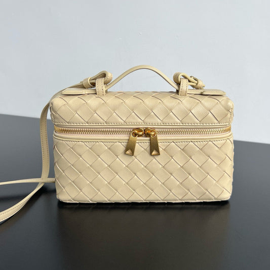 BV VANITY CASE 22*12.5*5