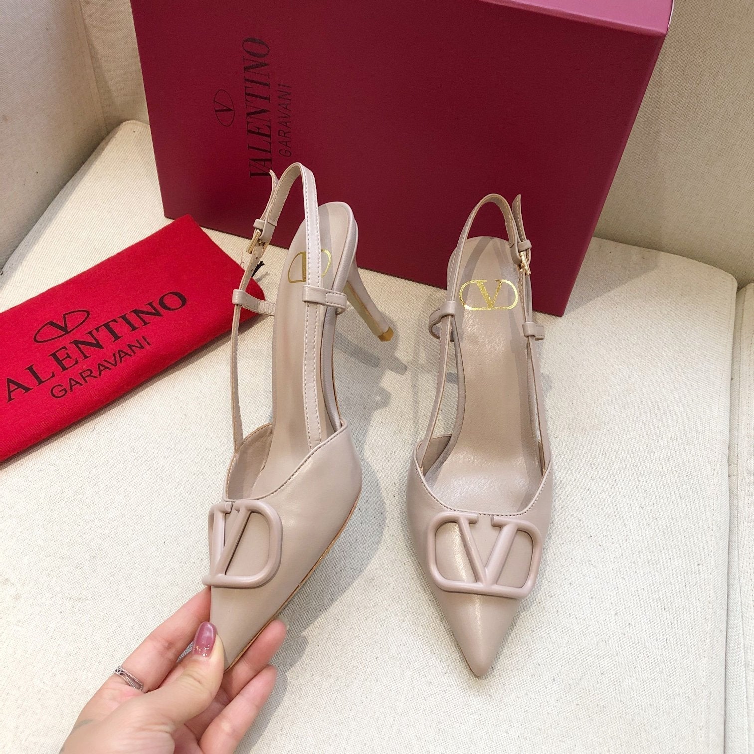 VLOGO SIGNATURE LIGHT PINK CALFSKIN HIGH SLINGBACK PUMP 7 CM