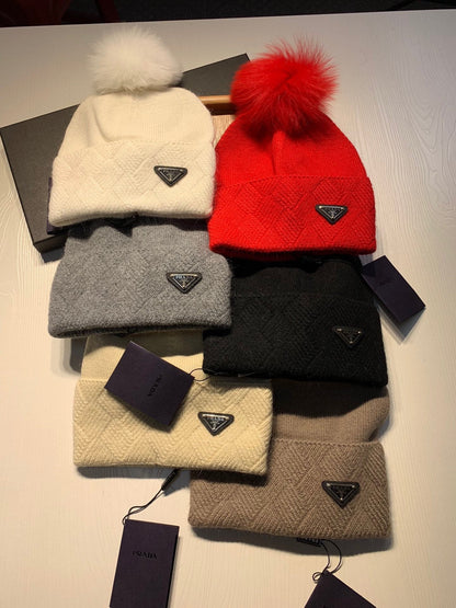 BEANIE HAT IN CAMEL BROWN WOOL AND RABBIT FUR 361437