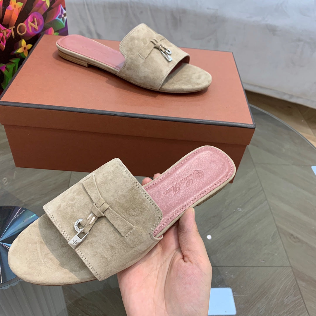 Summer Charms Sandals in Beige Suede Pink Lambskin