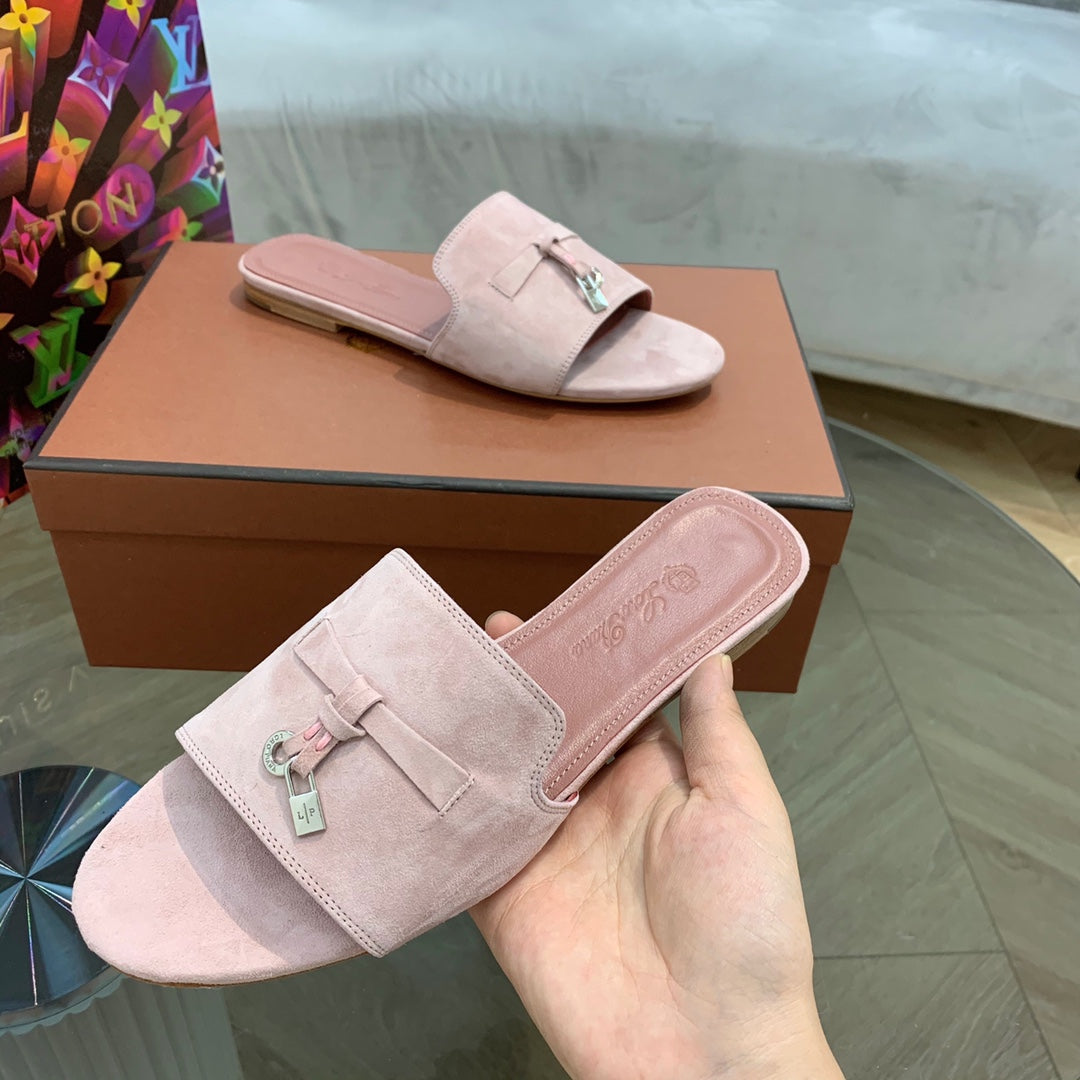 Summer Charms Sandals in Light Pink Suede Pink Lambskin