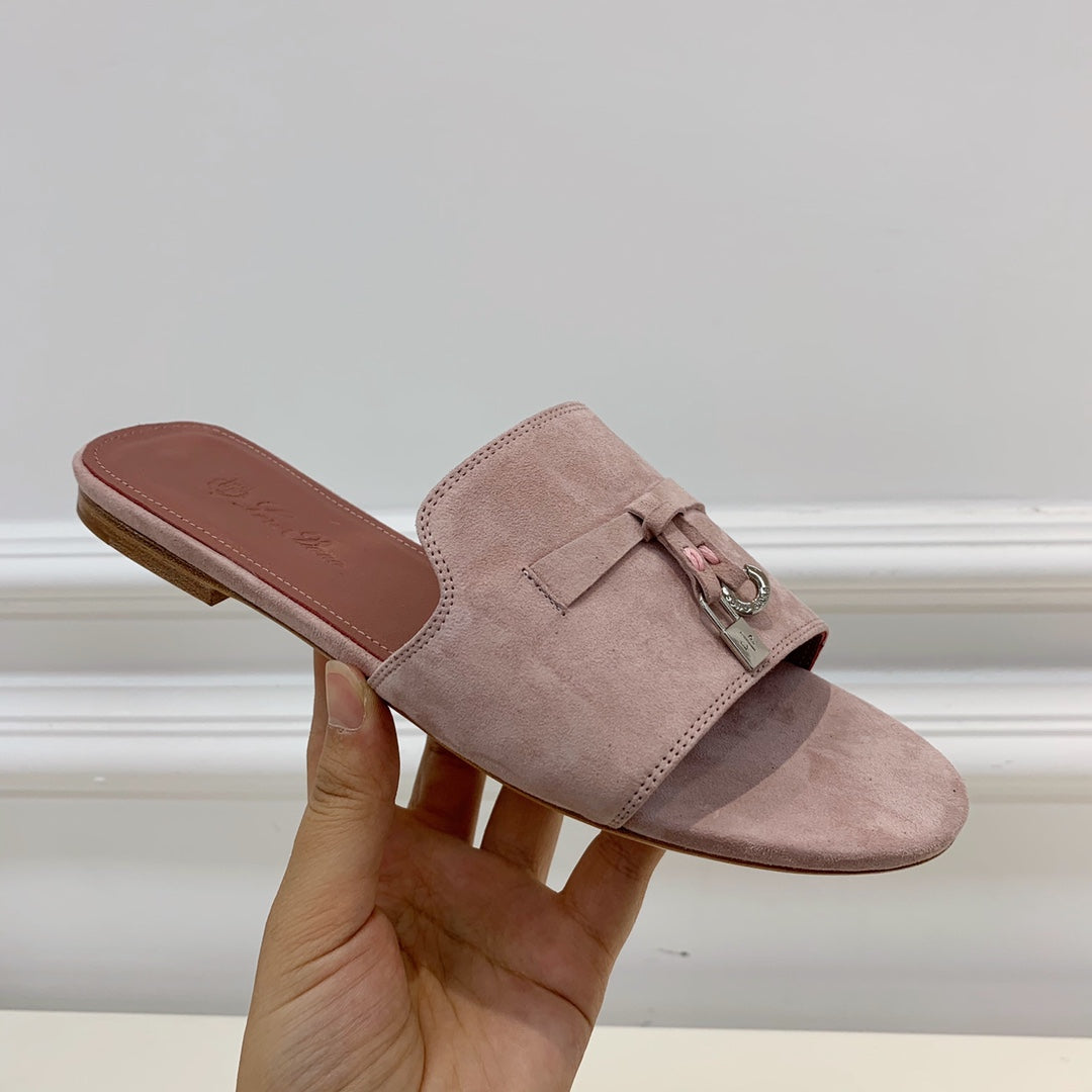 Summer Charms Sandals in Light Pink Suede Pink Lambskin