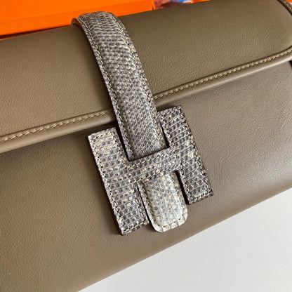 JIGE ELAN 29 CLUTCH IN CHOCOLATE BROWN CALFSKIN WITH WHTE LIZARD SKIN