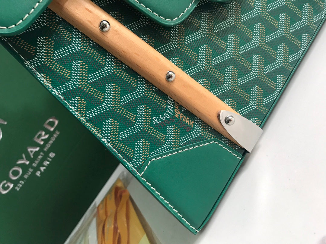 SAÏGON PM BAG 28 IN GREEN GOYARDINE CANVAS AND CALFSKIN