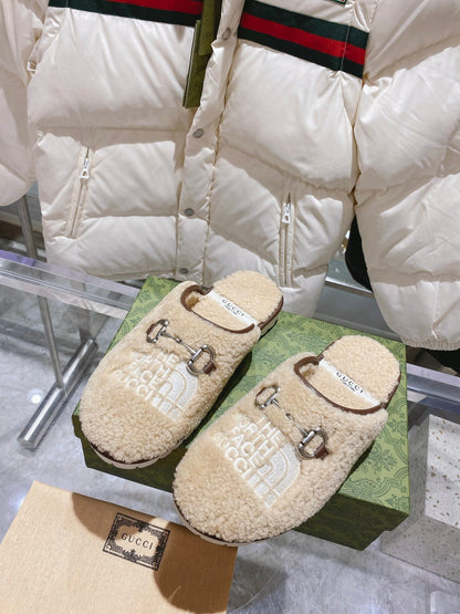 GGxTHE NORTH FACE HORSEBIT MULE IN BEIGE WOOL