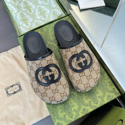 INTERLOCKING G MULE IN BEIGE MONOGRAM CANVAS AND LEATHER