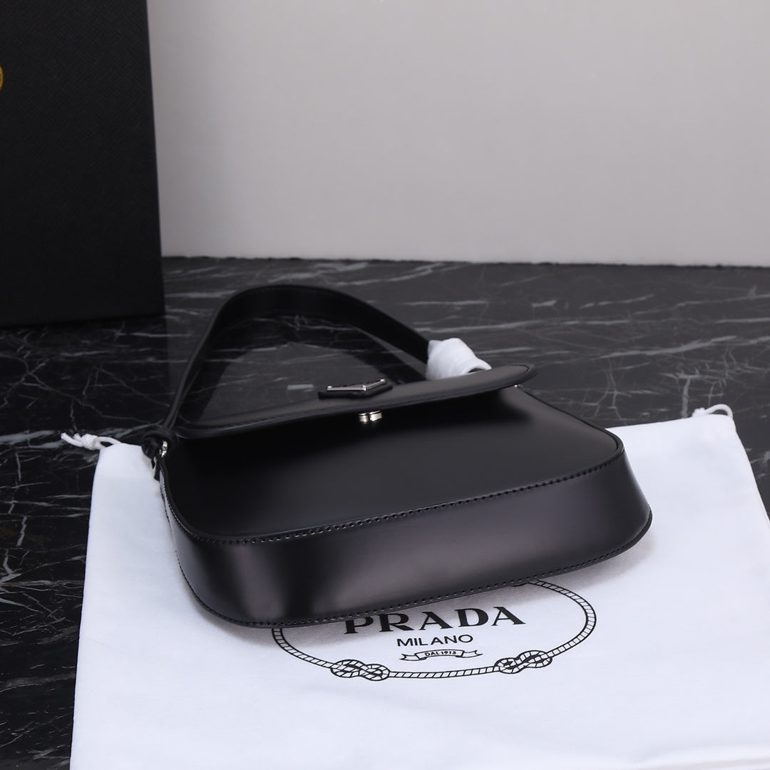 PRA 23 BAG IN BLACK CALFSKIN SILVER HARDWARE