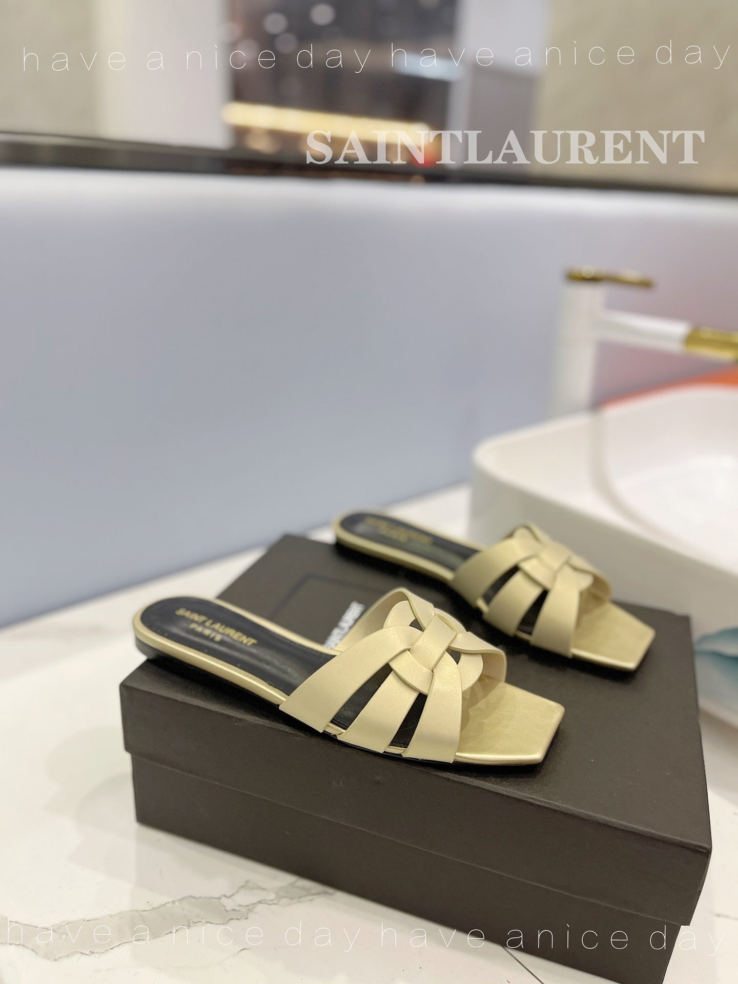 SL TRIBUTE SLIPPERS PASTEL YELLOW CALFSKIN