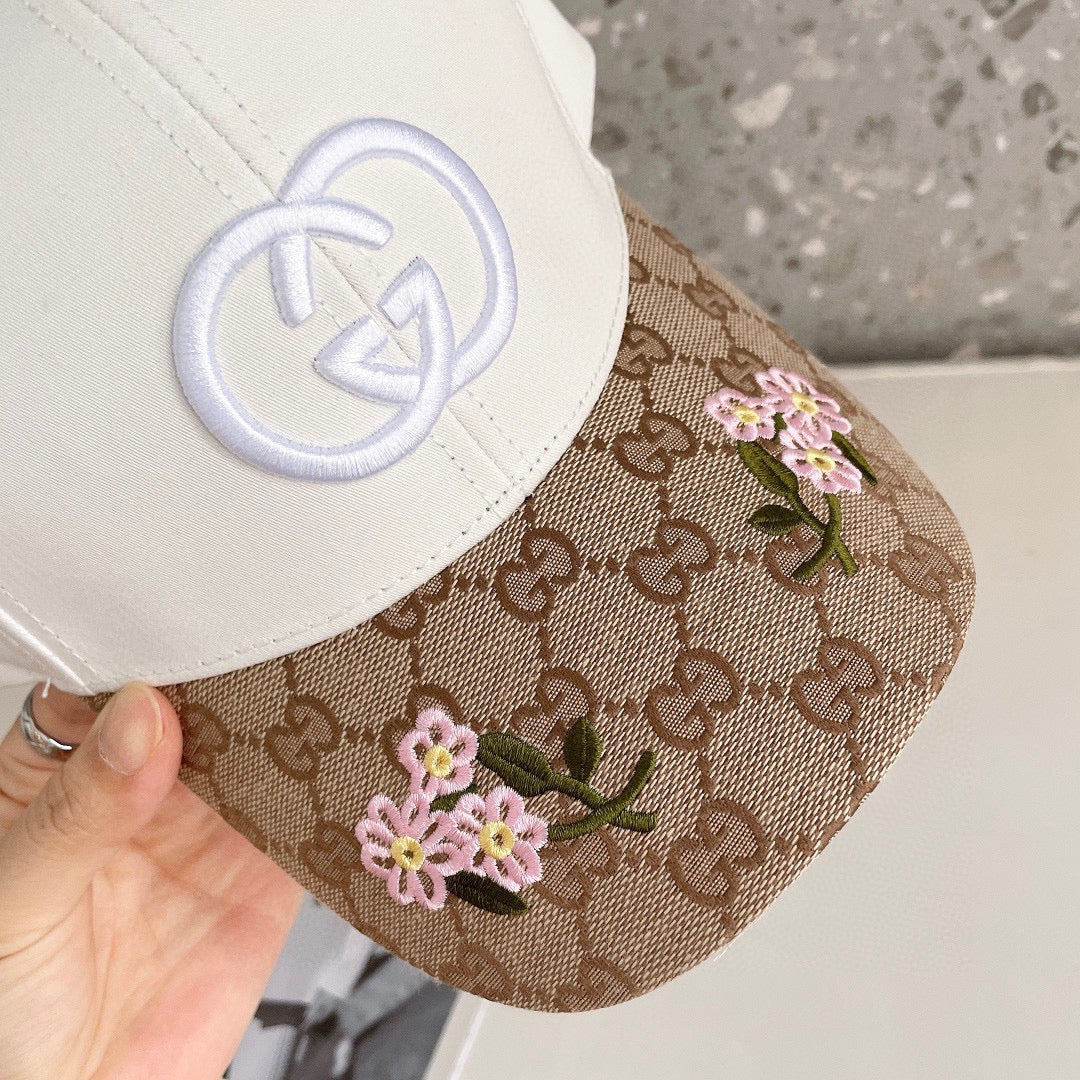 BAKER BOY CAP IN WHITE MIX CAMEL BROWN MONOGRAM JACQUARD FABRIC 136303