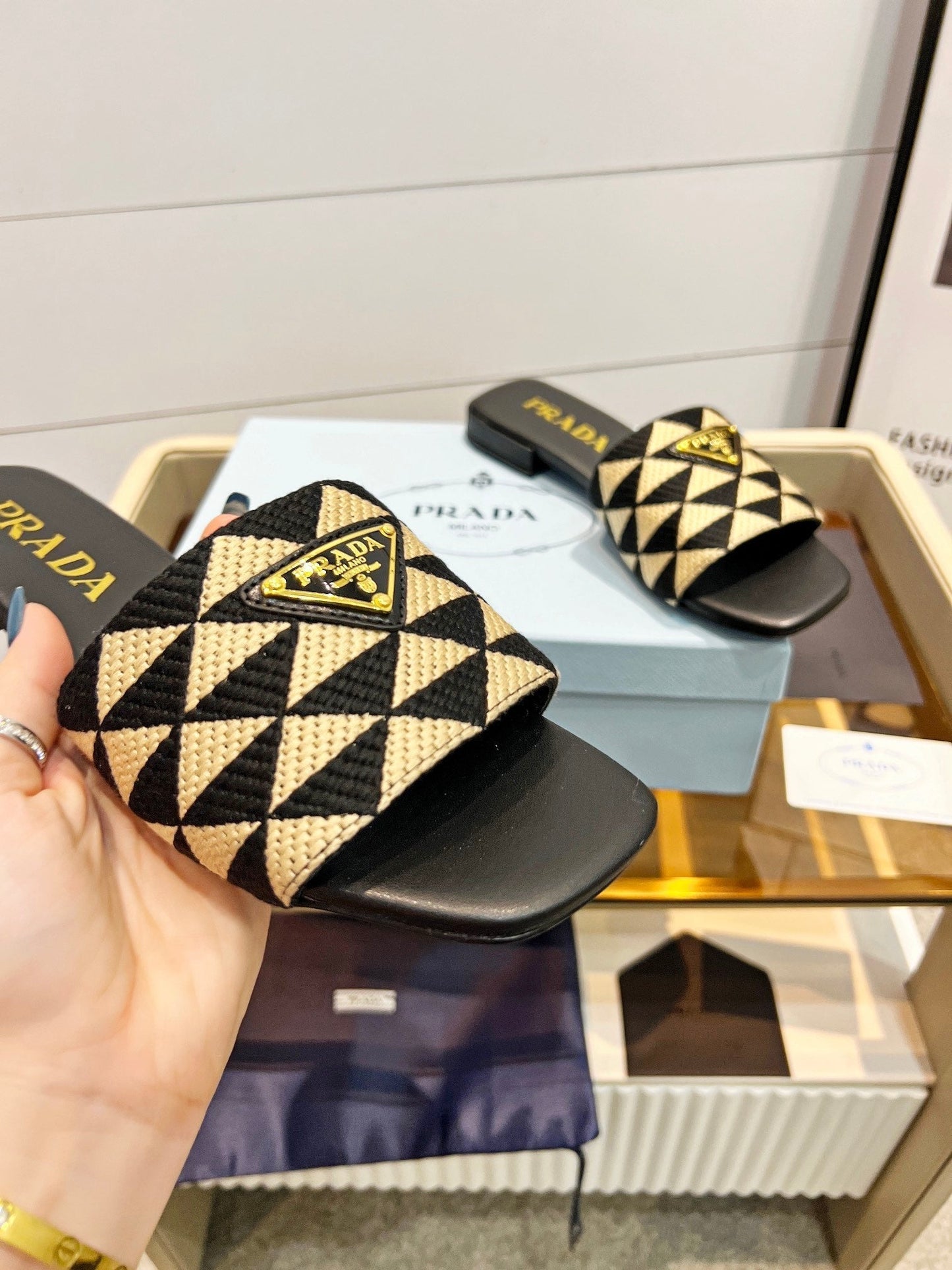PRA EMBROIDERED SLIDES FLAT BLACK AND BEIGE FABRIC