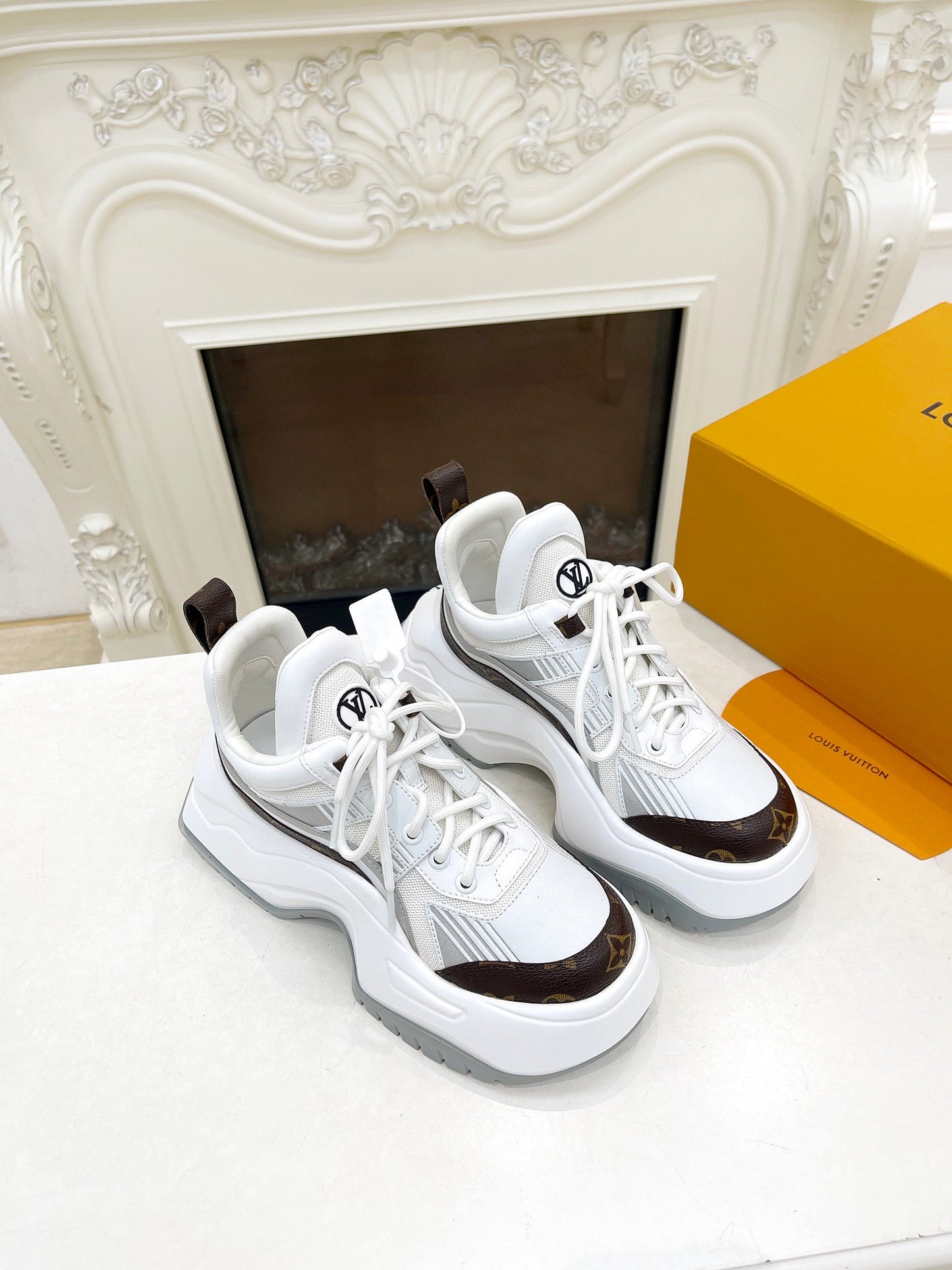 LV ARCHLIGHT 2.0 PLATFORM SNEAKER IN WHITE MIX BROWN MIX OF MATERIALS