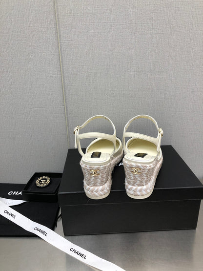 MARY JANE WEDGE WHITE LAMBSKIN