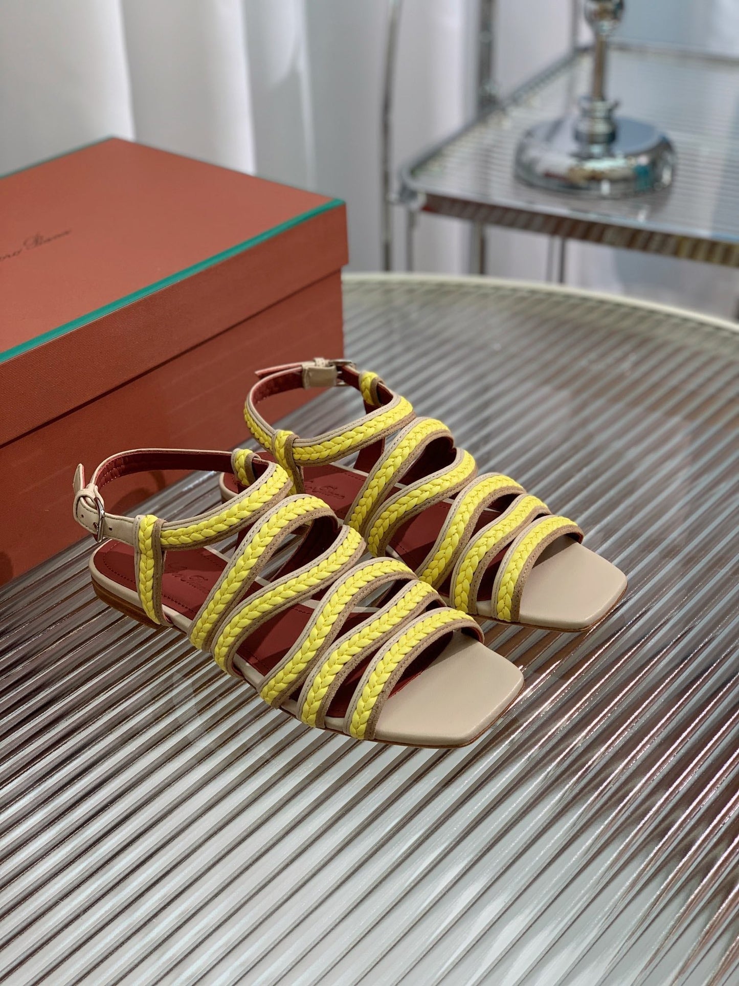 LP SPRIGHTLY CHARMS SANDAL LEMON CALFSKIN