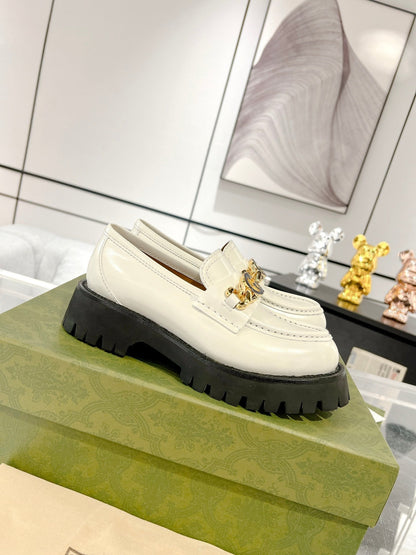 GG LOAFER WITH GG CHAINS WHITE CALFSKIN