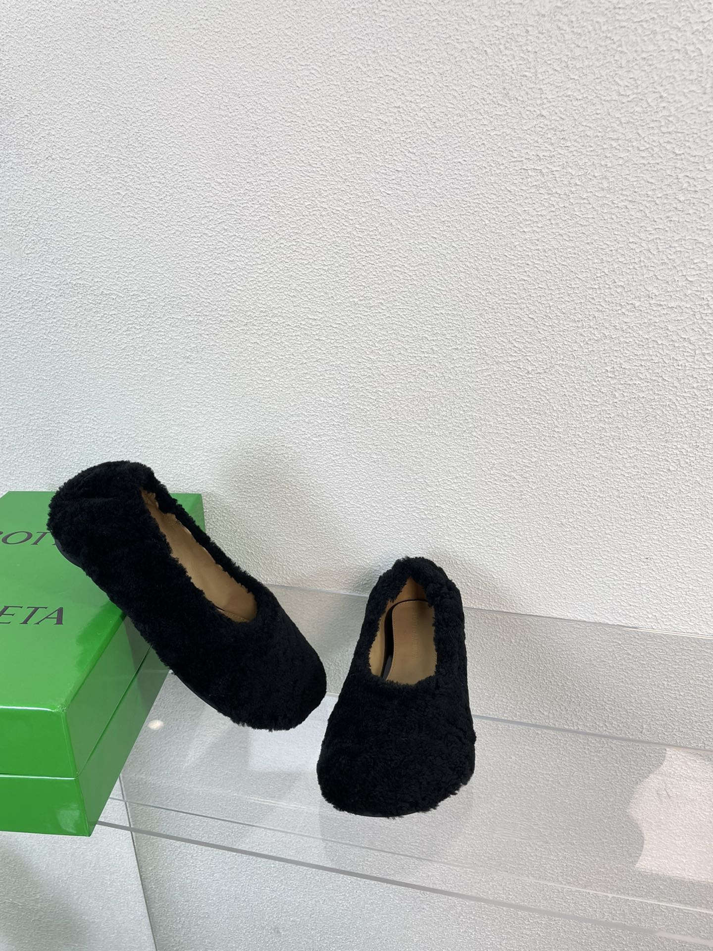 ATOMIC SHEARLING BALLERINA FLATS BLACK