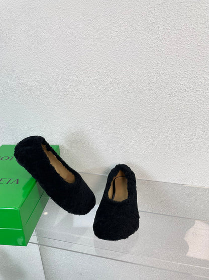 ATOMIC SHEARLING BALLERINA FLATS BLACK