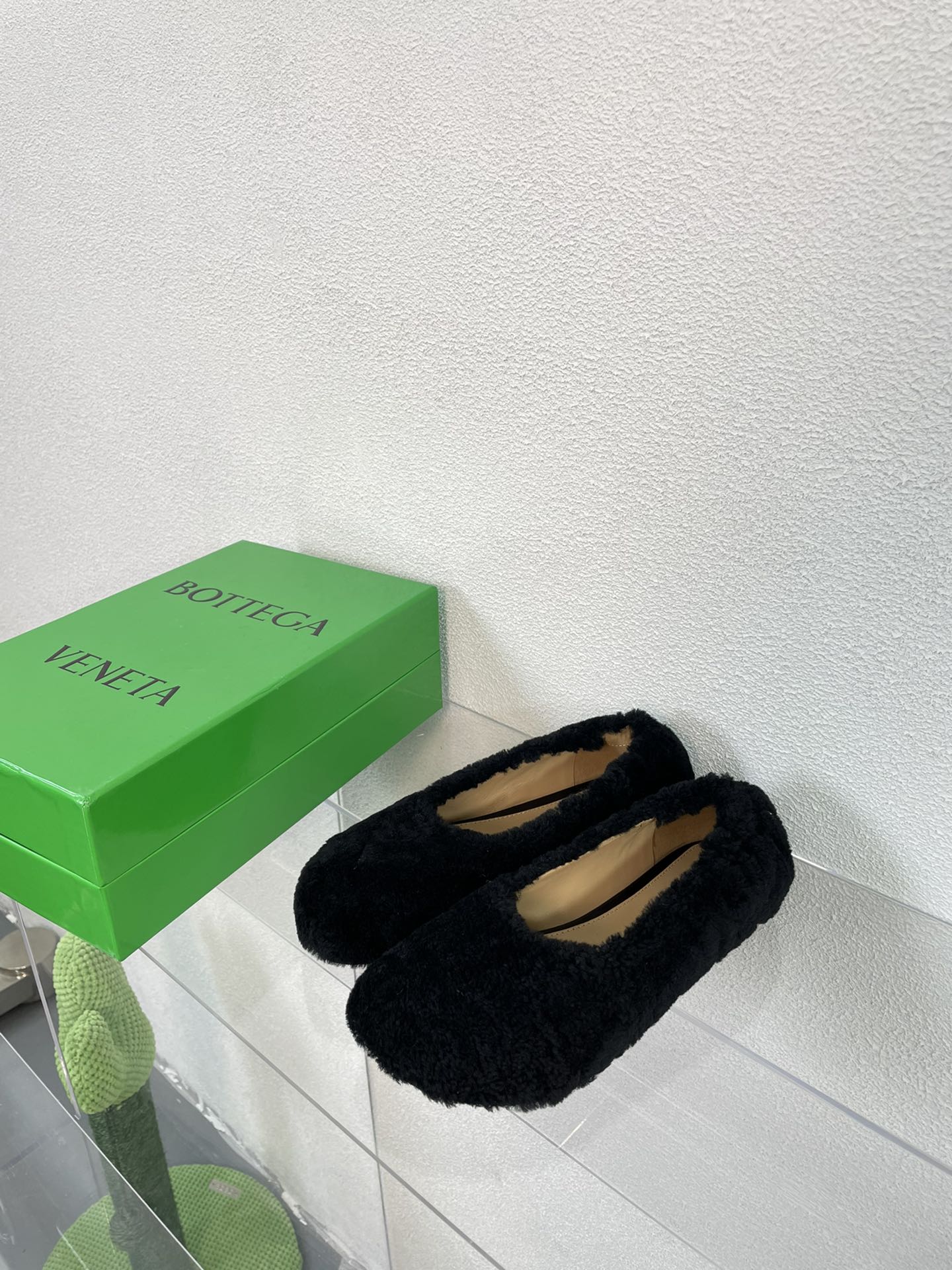 ATOMIC SHEARLING BALLERINA FLATS BLACK