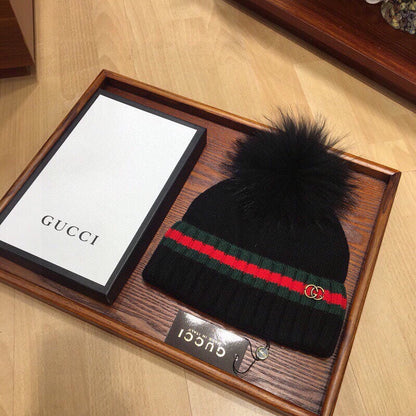 SET SCARF AND HAT IN BLACK WOOL AND CASHMERE 945027