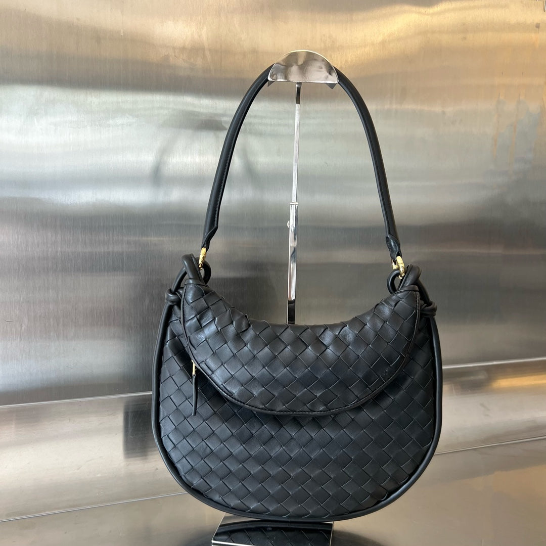 MEDIUM GEMELLI 36 BLACK LAMBSKIN
