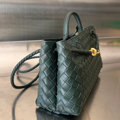 SMALL ANDIAMO 29 IN DARK GREEN LAMBSKIN
