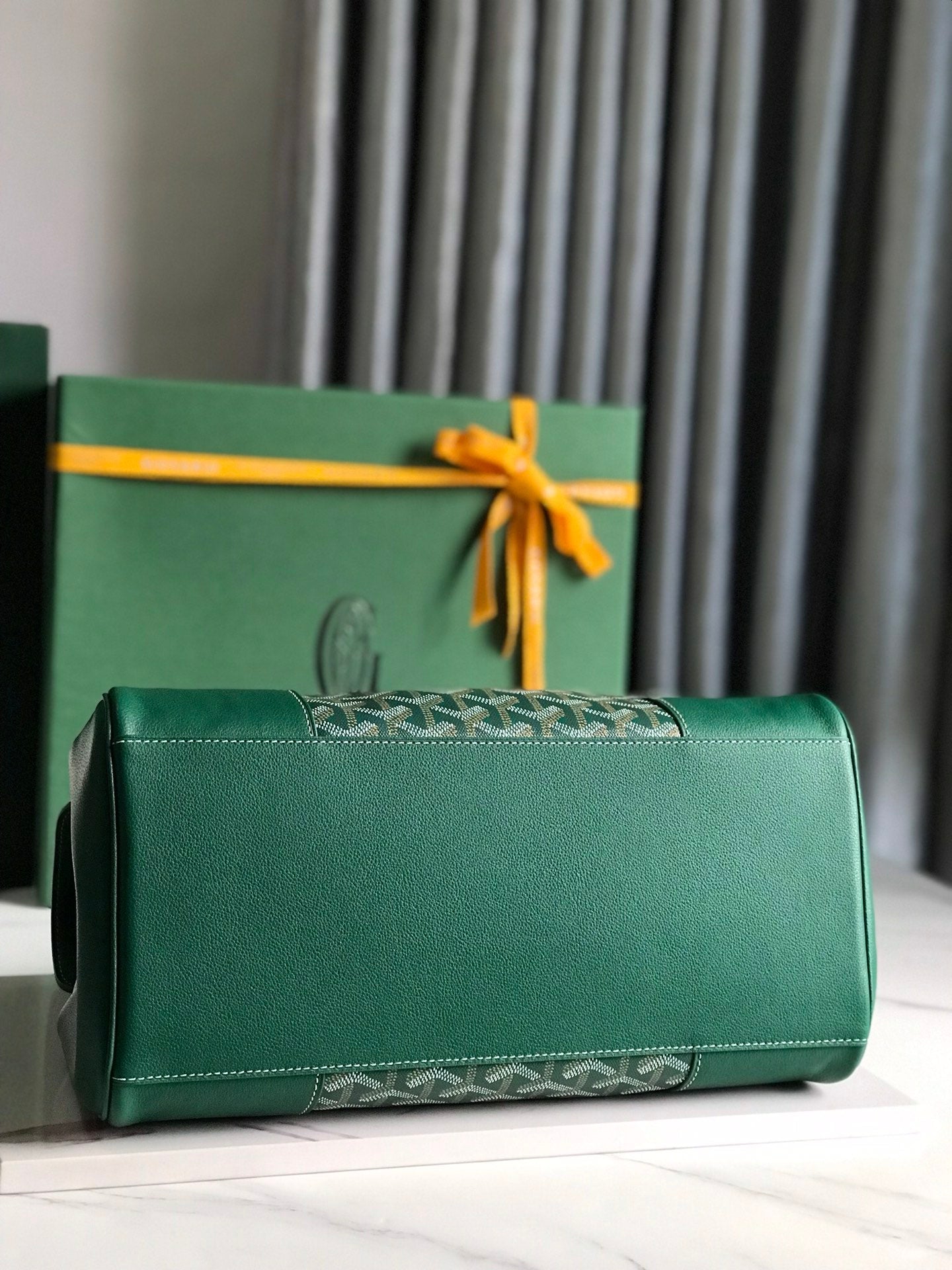 SAIGON SOUPLE BAG 34 IN GREEN GOYARDINE CANVAS AND CALFSKIN