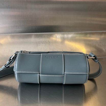 SMALL CYLINDER CASSETTE 21 IN NEVADA CALFSKIN