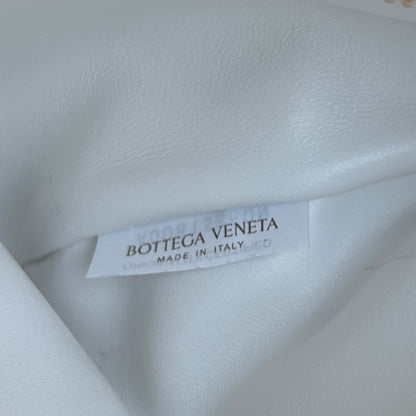 SOLSTICE HEART SHAPE 22 IN WHITE LAMBSKIN