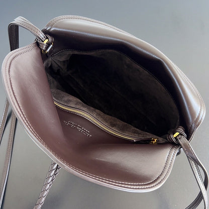 SMALL LIBERTA 27 IN CHOCOLATE SMOOTH CALFSKIN GOLD HARDWARE