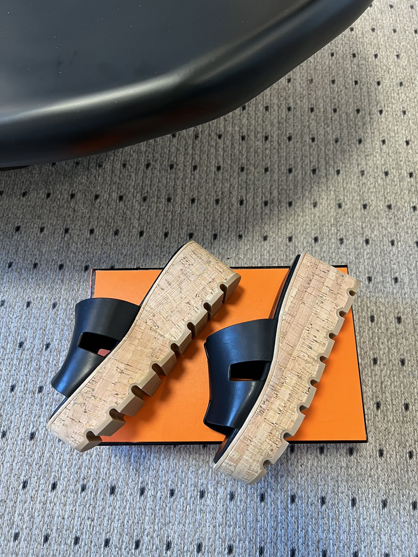 EZE SANDAL PLATFORM 85 MM IN BLACK CALFSKIN