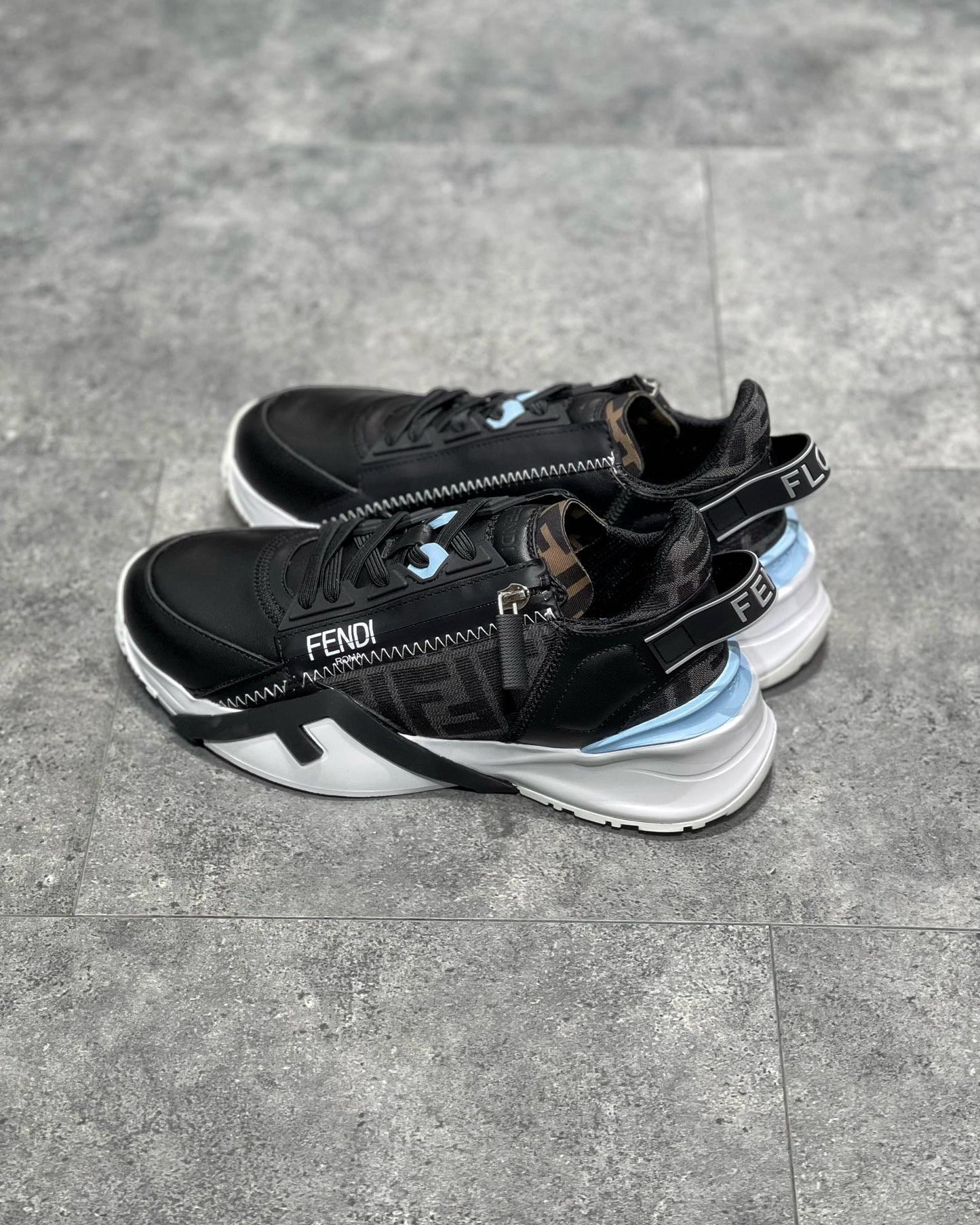 FEN Sneakers