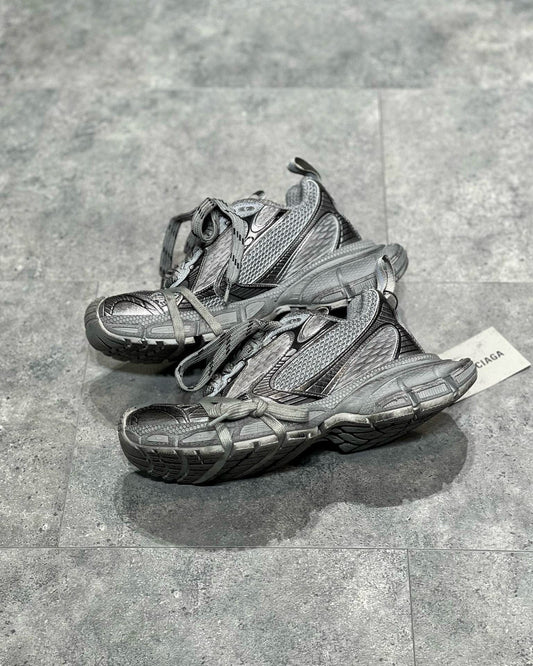 Sneakers & Shoes