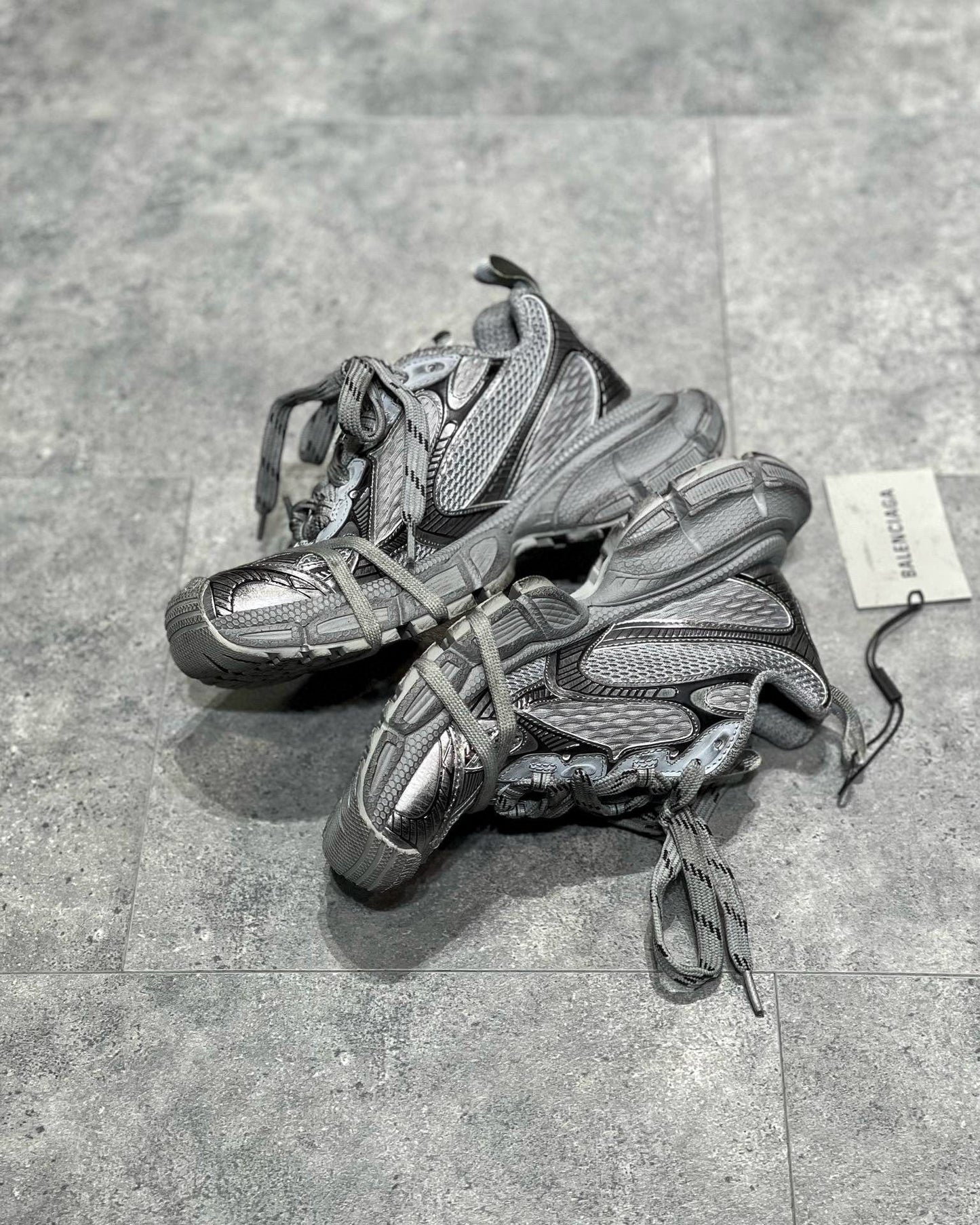 Sneakers & Shoes