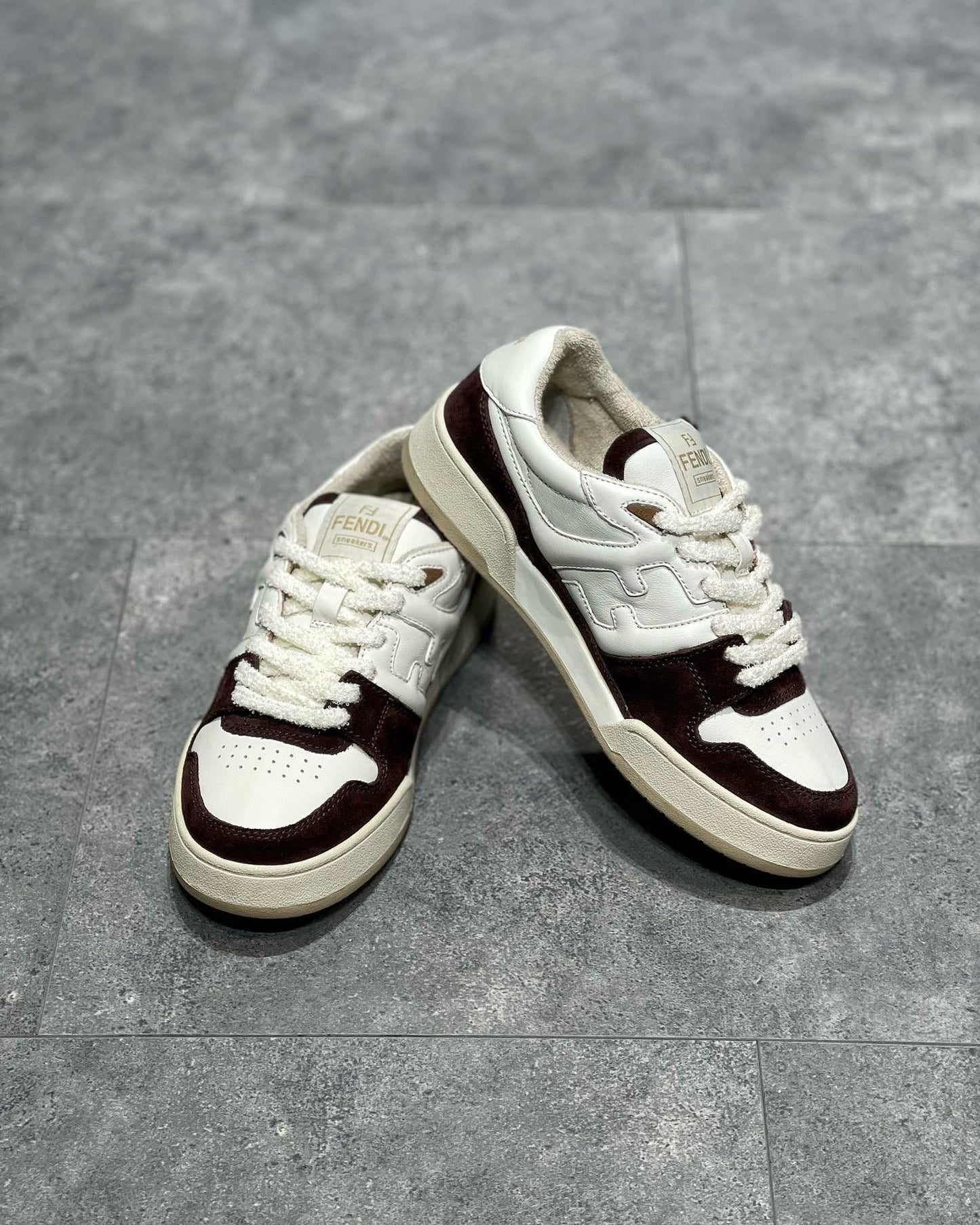 FEN Sneakers