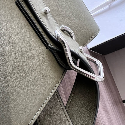 LO Briefcases