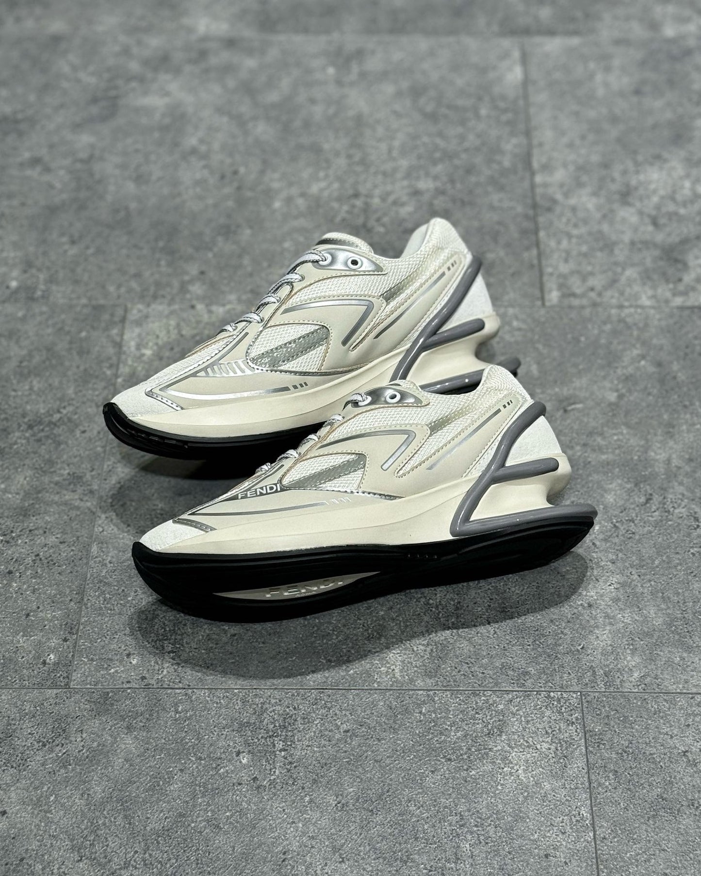 FEN Sneakers