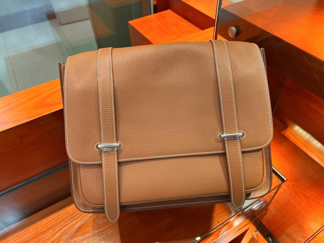 HERM MESSENGER