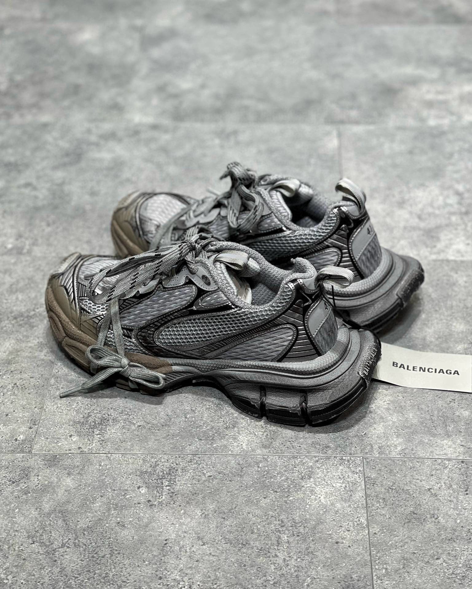 Sneakers & Shoes