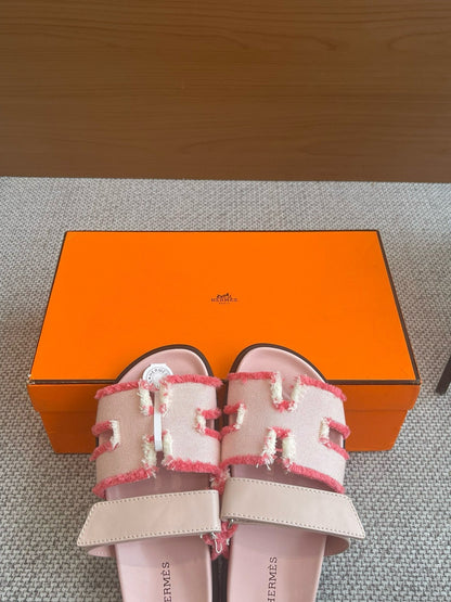 HERM Sandal