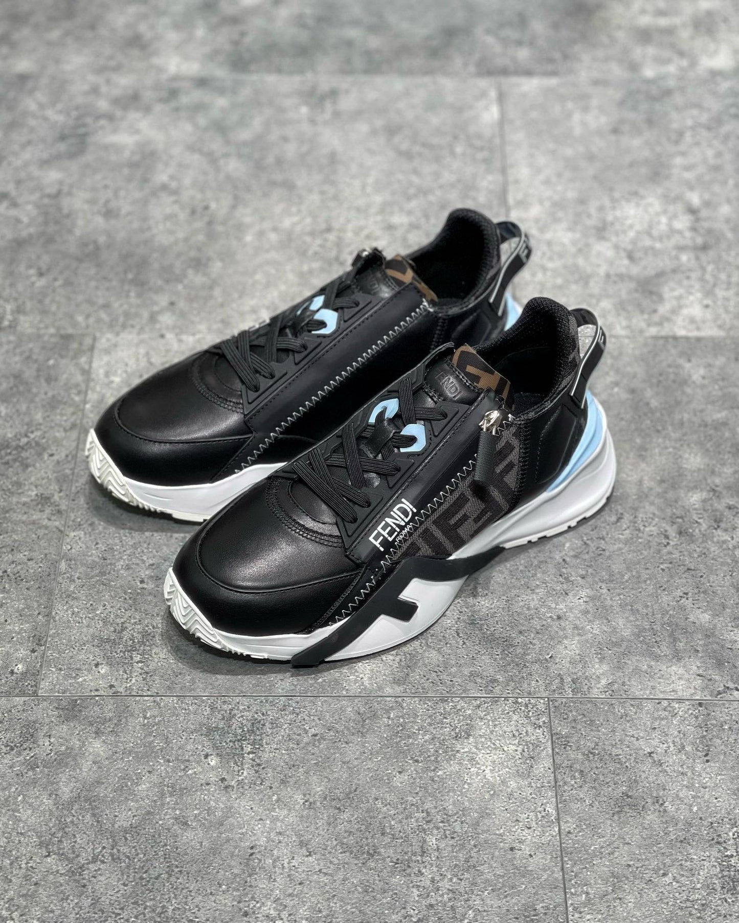 FEN Sneakers