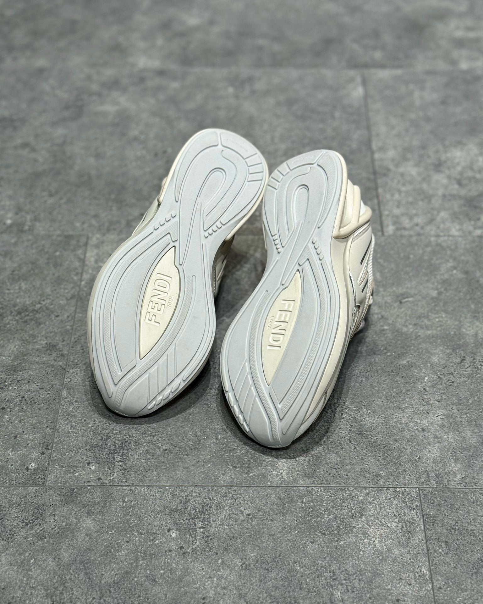 FEN Sneakers