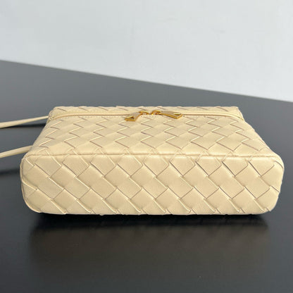 BV VANITY CASE 22*12.5*5