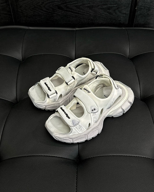 Sneakers & Shoes